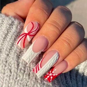 Christmas Winter Nails NWT